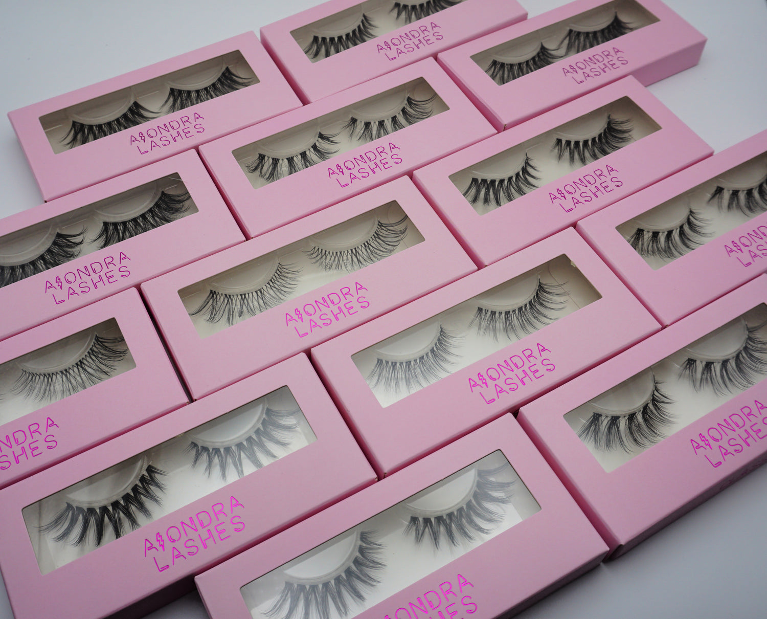 Natural lashes. Lightweight clear band strip lashes 
